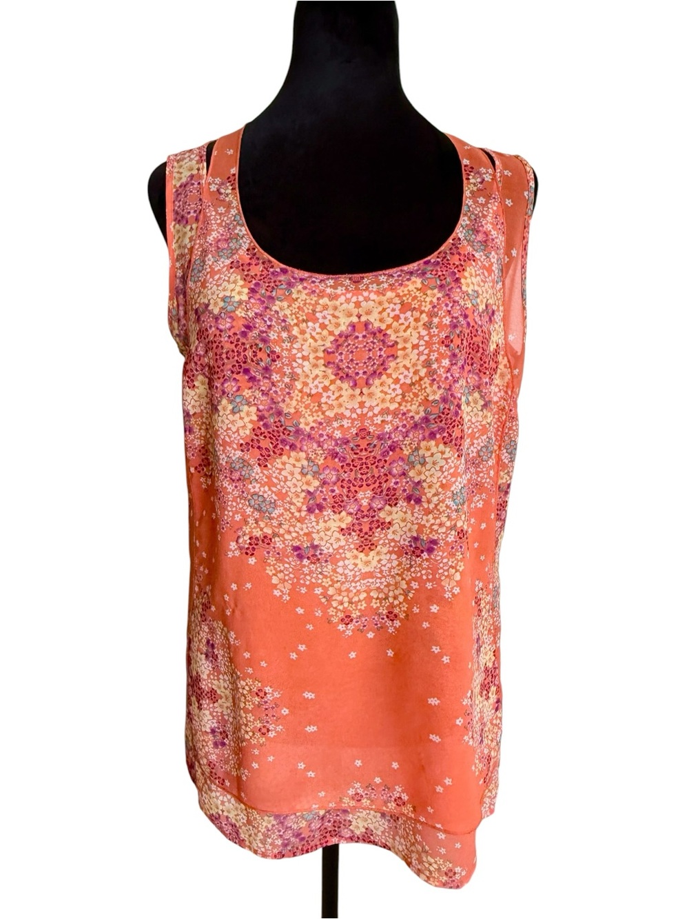 CAbi Sleeveless Floral Scoop Neck Top - M